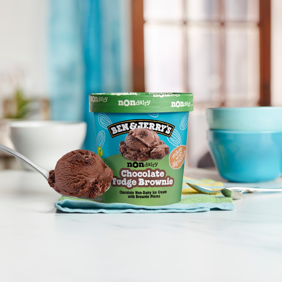 Chocolate Fudge Brownie Non-Dairy - Tub 4 / 4
