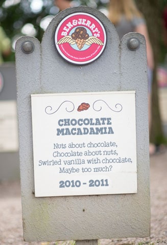 chocolate-macadamia-detail.jpg